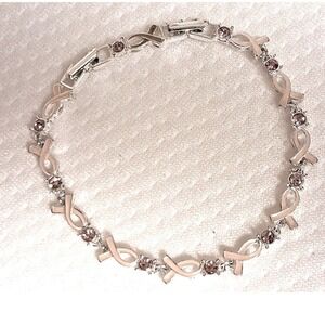 Avon Breast Cancer Awareness Bracelet Womens OS Pink Excellent Ribbon Link